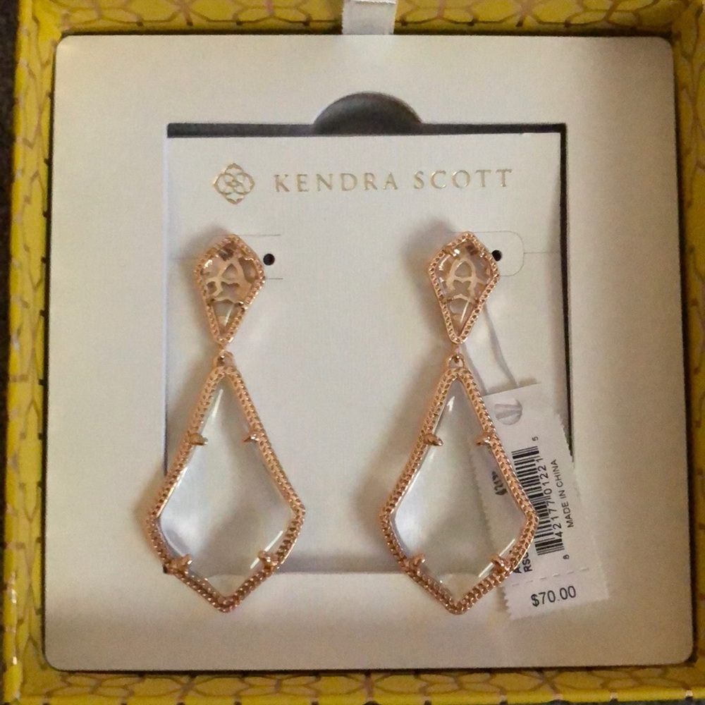 NWT Kendra Scott earrings